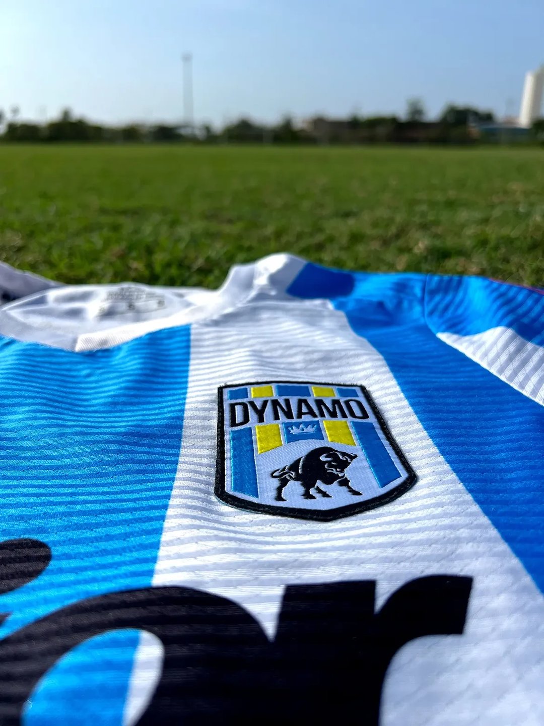 Jugadores de la Academia Dynamo Puerto FC durante una jornada de formación